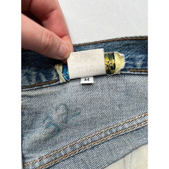 𝅺VERY RARE Too Cute x Guetta Brothers Vintage Droopy Dog Levi’s Shorts - Picture 7 of 13